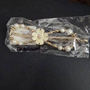 Lilla Rose Flexi Hair Clip - DOGWOOD 2756-LG